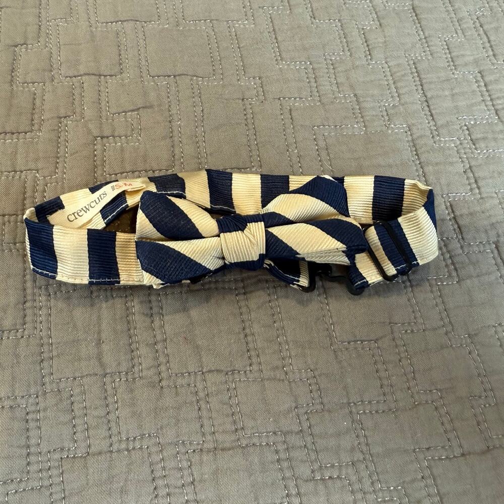 Crewcuts Bow Tie Boys S M Navy Blue Ivory Stripe Silk Age 2-7 Toddler Little Boy